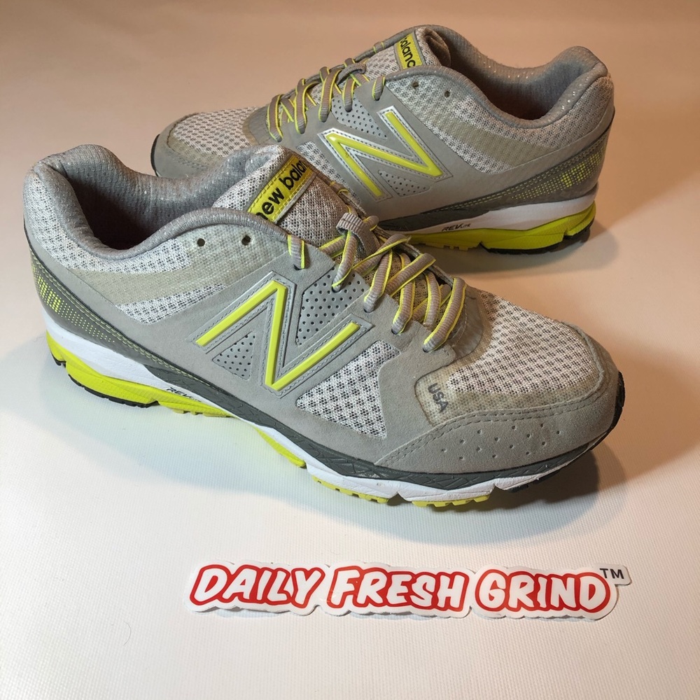 NEW BALANCE 1290 Women’s Size 9.5 W1290GY